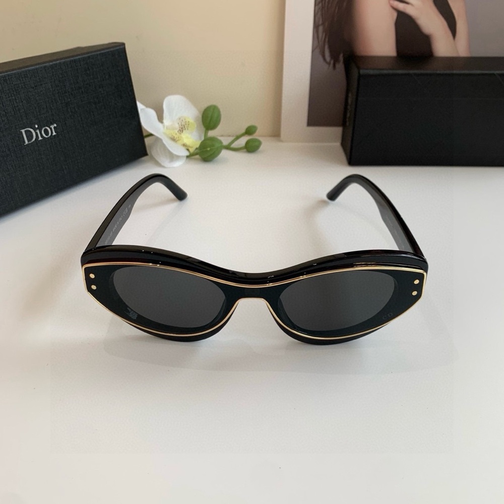 Dior's new stylish retro cat-eye sunglasses.